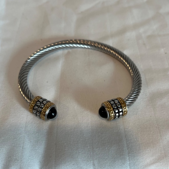 Stainless steel designer look bangle - Picture 2 of 6